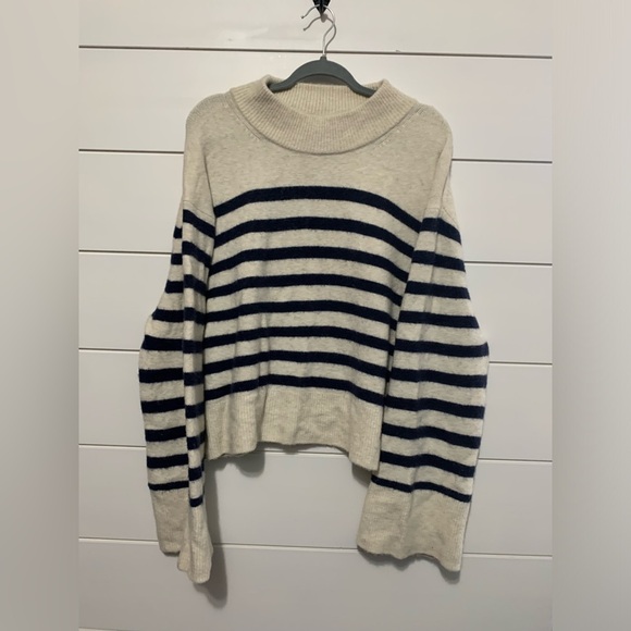 JCrew chunky crewneck sweater in supersoft yarn - Picture 11 of 13